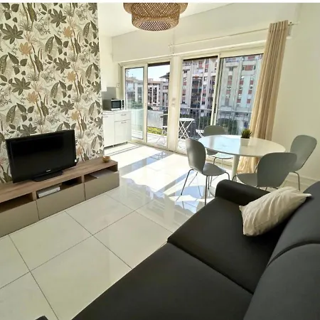 Appartement 2 Pièces Avec Terrasse Proche Port Et Vieux